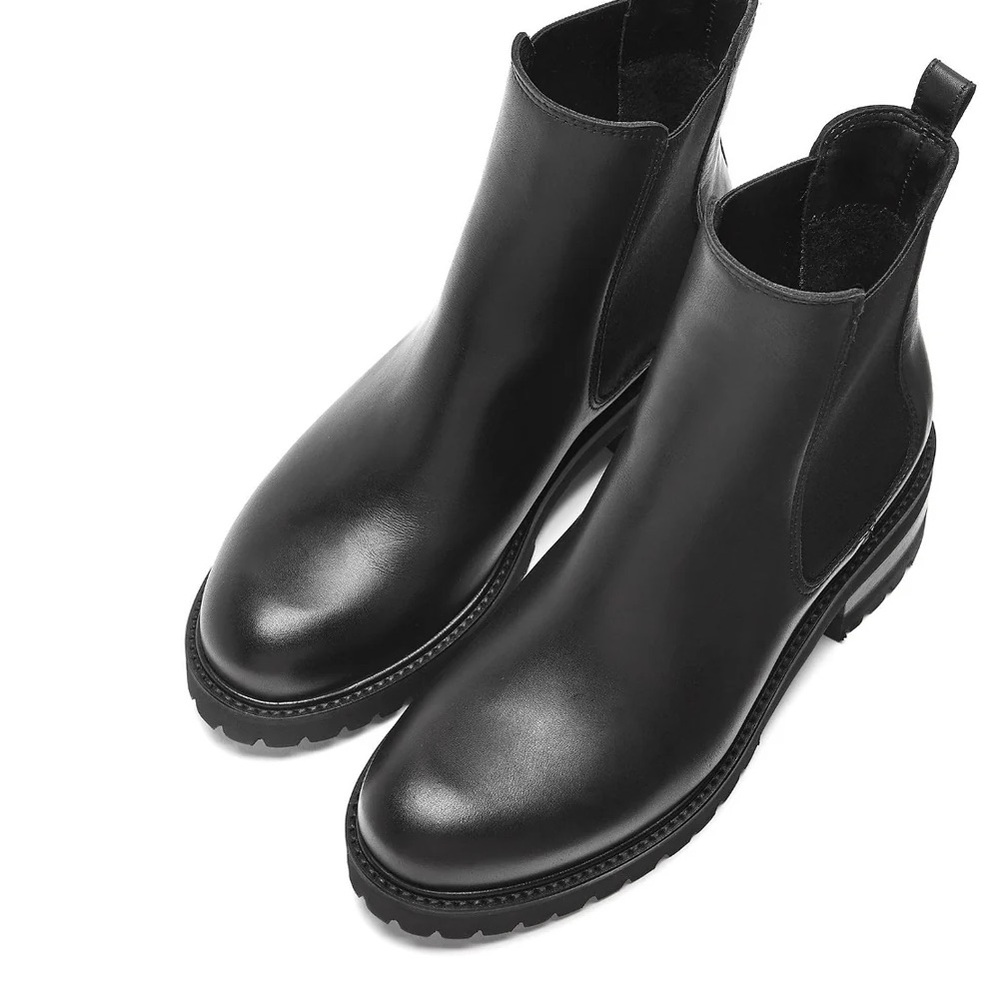 La Canadienne Conner Leather Bootie Size 8.5